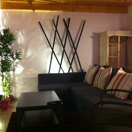 Lovely House Lagos Bagian luar foto