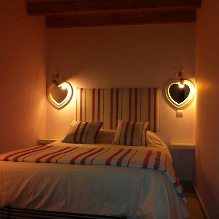 Lovely House Lagos Bagian luar foto