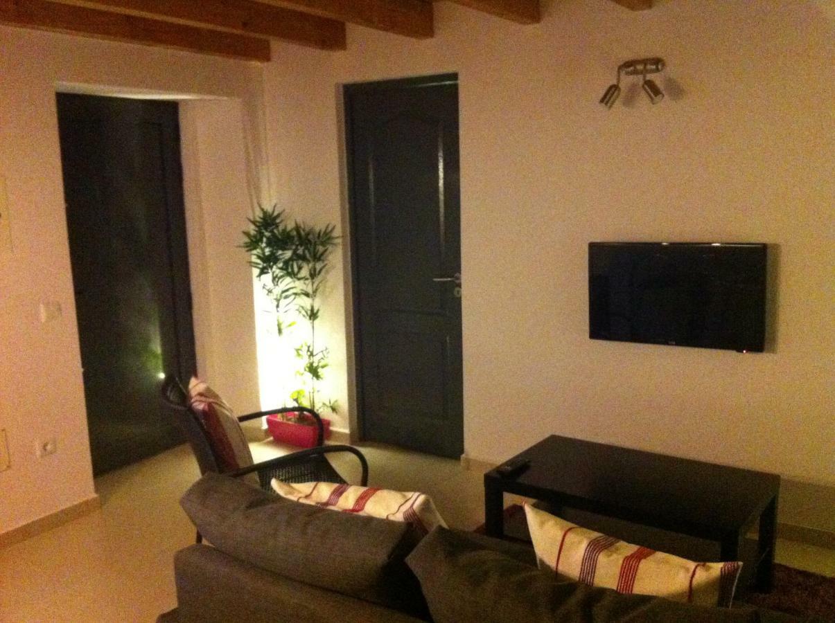 Lovely House Lagos Bagian luar foto