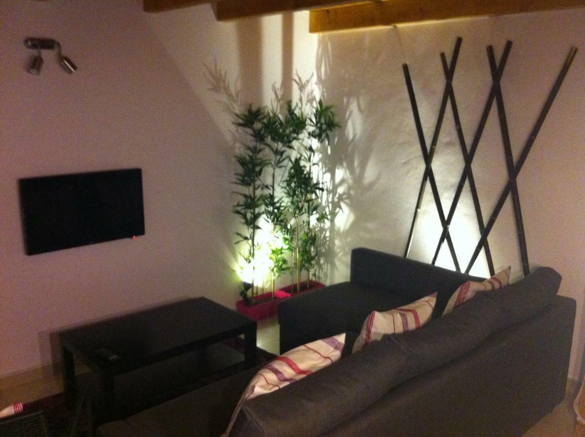 Lovely House Lagos Bagian luar foto
